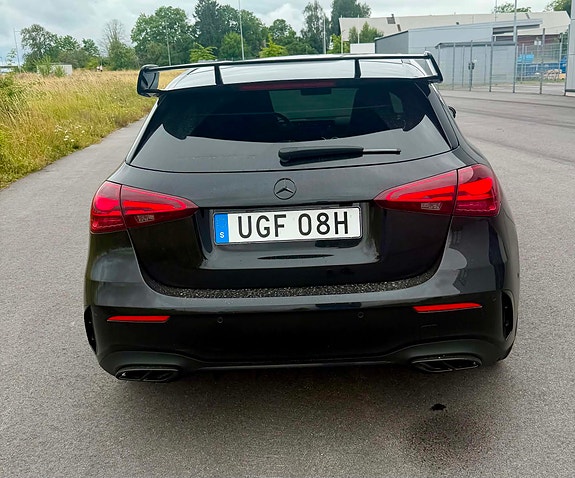 Mercedes-Benz A200 8 of 9