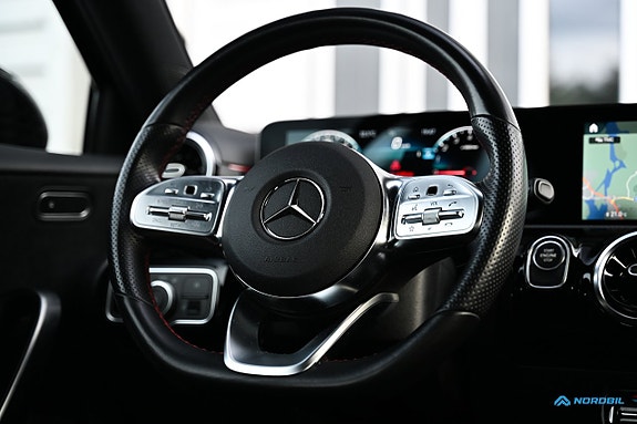 Mercedes-Benz A250 e 15 of 23