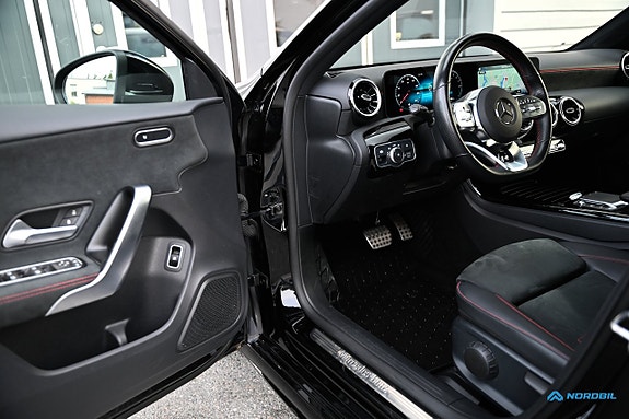 Mercedes-Benz A250 e 7 of 23