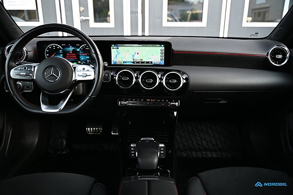 Mercedes-Benz A250 e 14 of 23