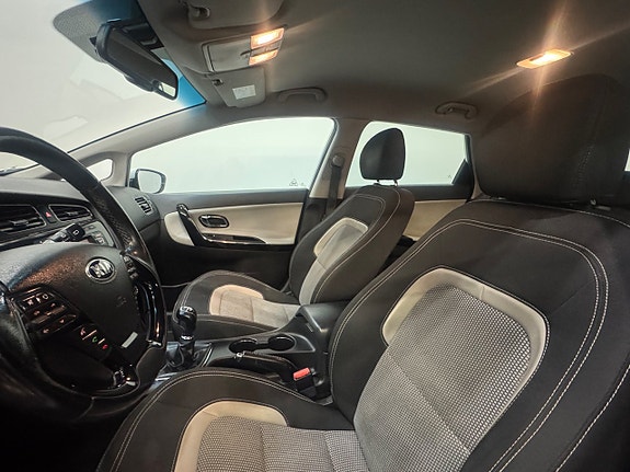 Kia Ceed 8 of 10