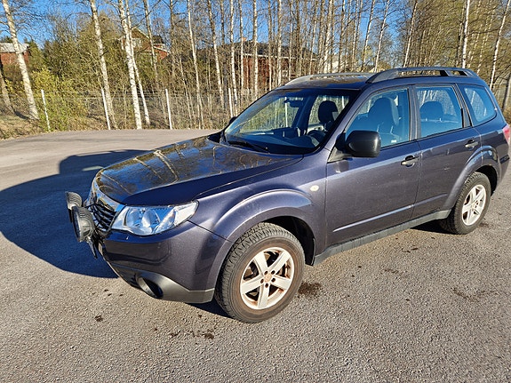 Subaru Forester 2 of 6