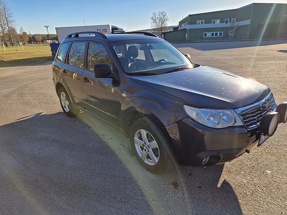 Subaru Forester 3 of 6