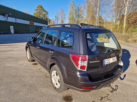 Subaru Forester 5 of 6