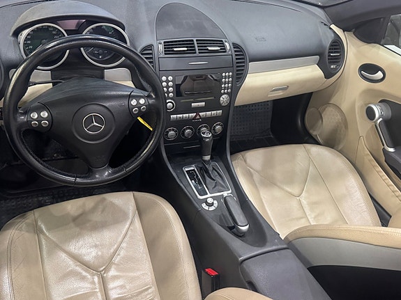Mercedes-Benz SLK280 4 of 4