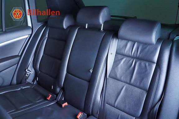 Volkswagen Tiguan 14 of 19
