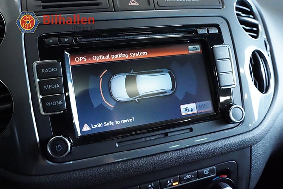 Volkswagen Tiguan 16 of 19