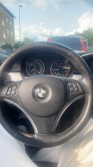 BMW 325d 4 of 5