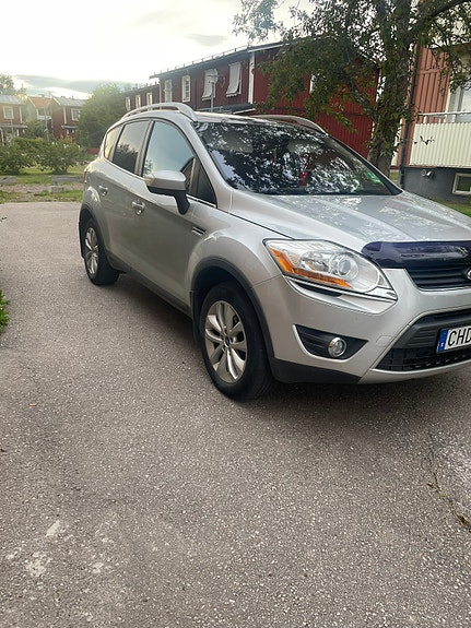 Ford Kuga 2 of 4