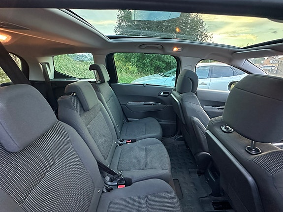 Peugeot 5008 11 of 13