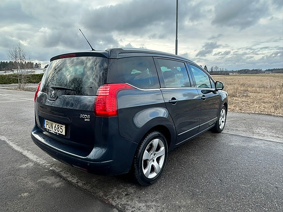 Peugeot 5008 7 of 13