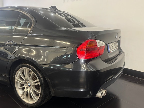 BMW 330xd 5 of 5