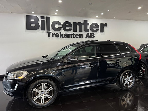 Volvo XC60 3 of 5