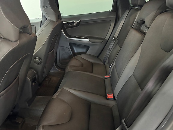 Volvo XC60 5 of 5