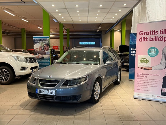 Saab 9-5 2 of 5
