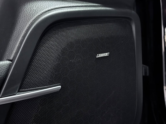 Porsche Cayenne 25 of 30
