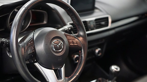 Mazda 3 9 of 14
