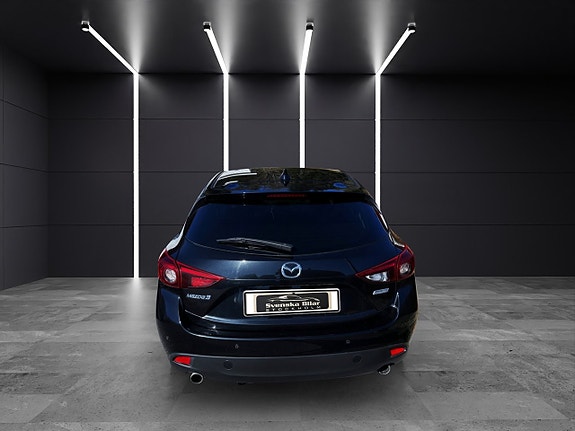 Mazda 3 2 of 5