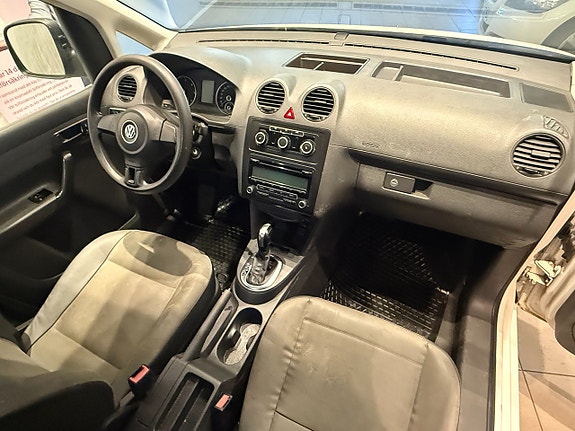 Volkswagen Caddy Maxi 11 of 16