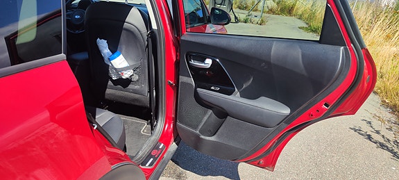 Kia Niro 20 of 27