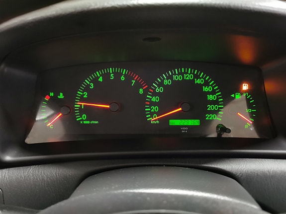 Toyota Corolla 13 of 16