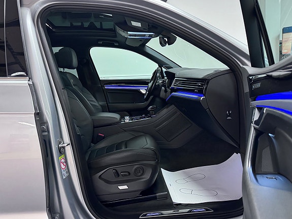 Volkswagen Touareg 16 of 30