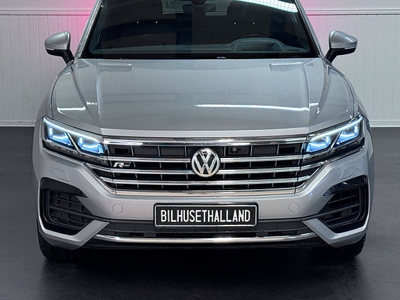 Volkswagen Touareg 4 of 30