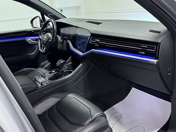 Volkswagen Touareg 15 of 30