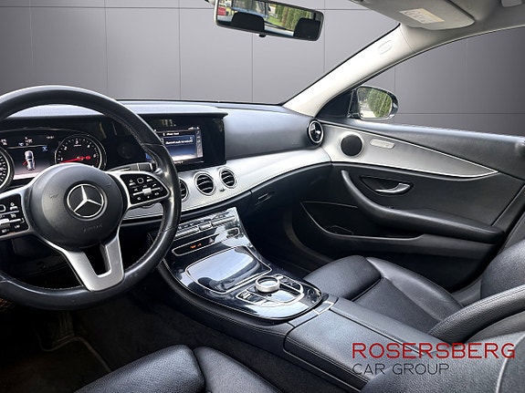 Mercedes-Benz E220 13 of 13