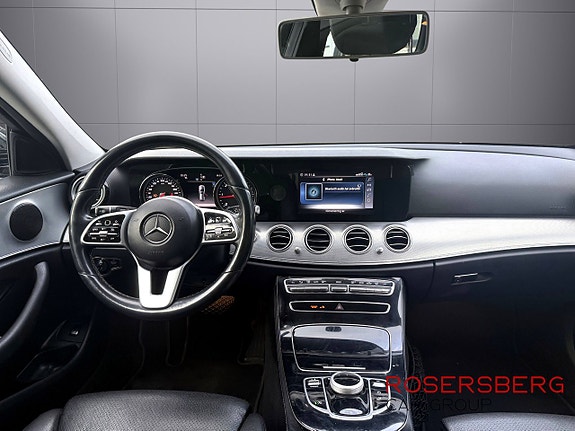 Mercedes-Benz E220 12 of 13