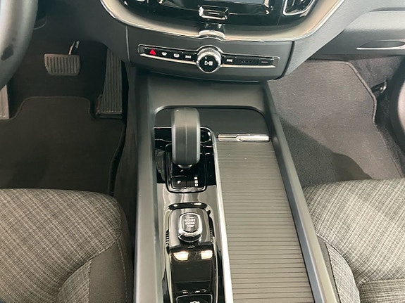 Volvo XC60 12 of 13