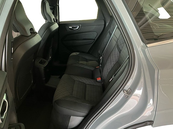 Volvo XC60 6 of 13