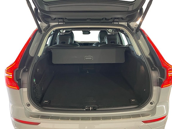 Volvo XC60 13 of 13