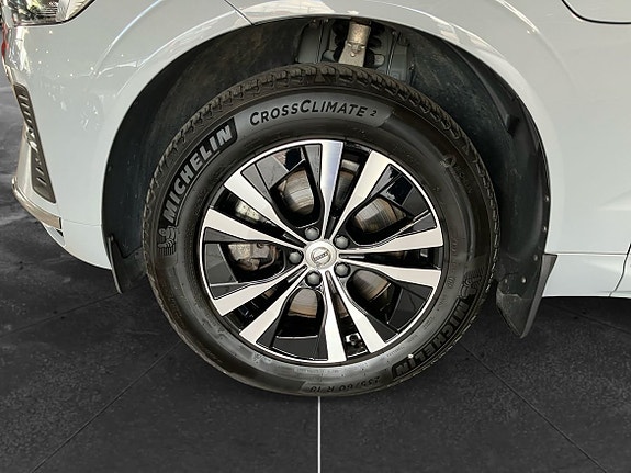 Volvo XC60 9 of 13