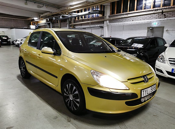 Peugeot 307 2 of 18
