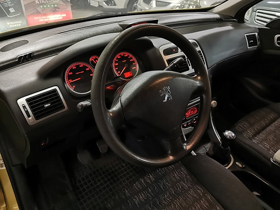 Peugeot 307 7 of 18