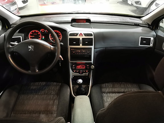 Peugeot 307 15 of 18