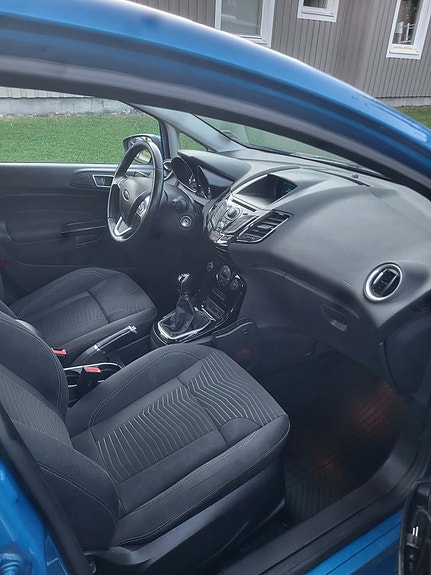 Ford Fiesta 5 of 5