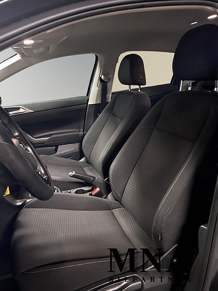 Volkswagen Polo 10 of 19