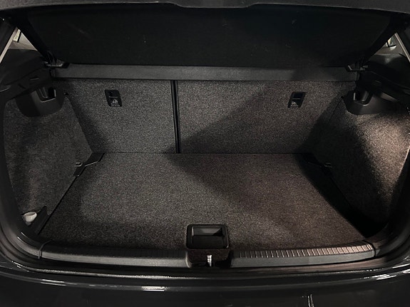 Volkswagen Polo 15 of 19