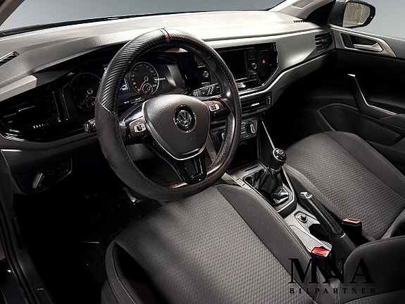 Volkswagen Polo 11 of 19
