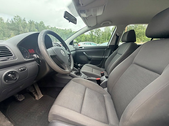 Volkswagen Golf V 7 of 8