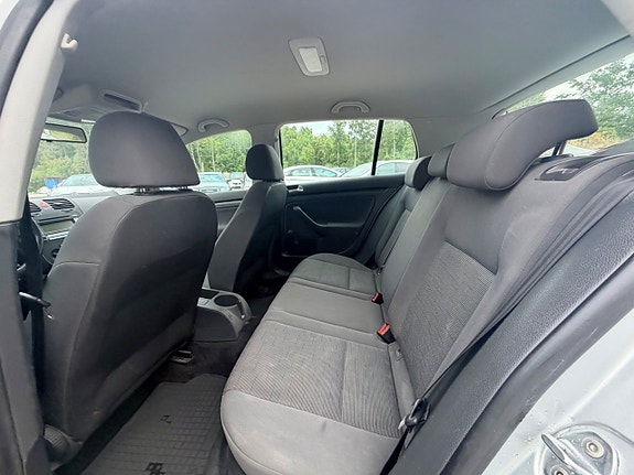 Volkswagen Golf V 6 of 8