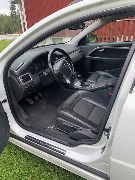 Volvo V70 5 of 5