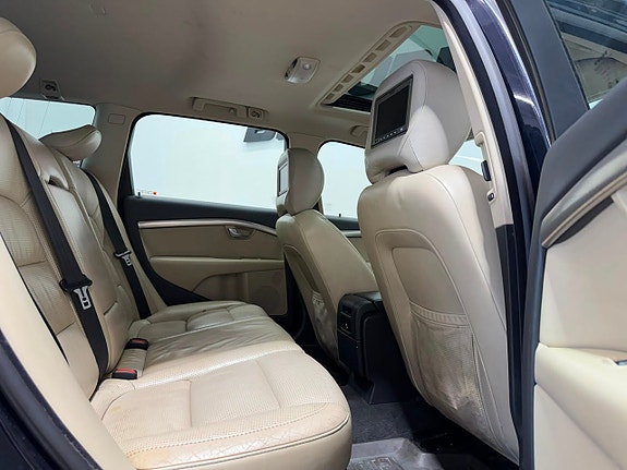 Volvo V70 21 of 23