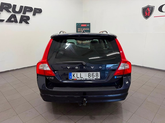 Volvo V70 8 of 23