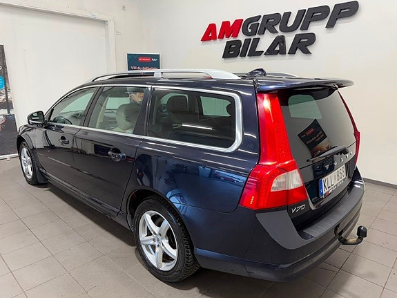 Volvo V70 18 of 23