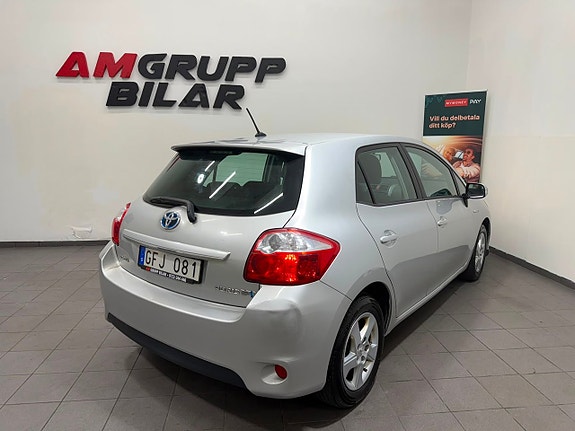 Toyota Auris 5 of 5