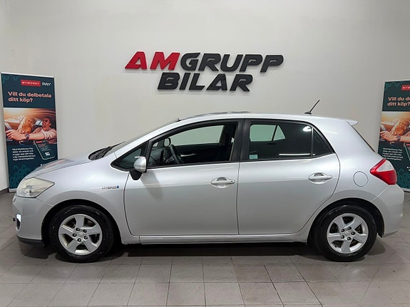 Toyota Auris 4 of 5