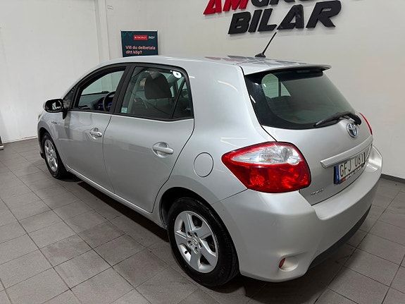 Toyota Auris 16 of 18